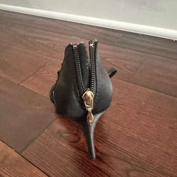 Chinese Laundry Strappy Black Heel - Picture 4 of 8